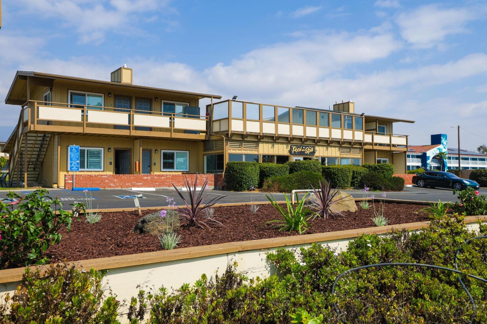Silver Surf Motel San Simeon Eksteriør bilde