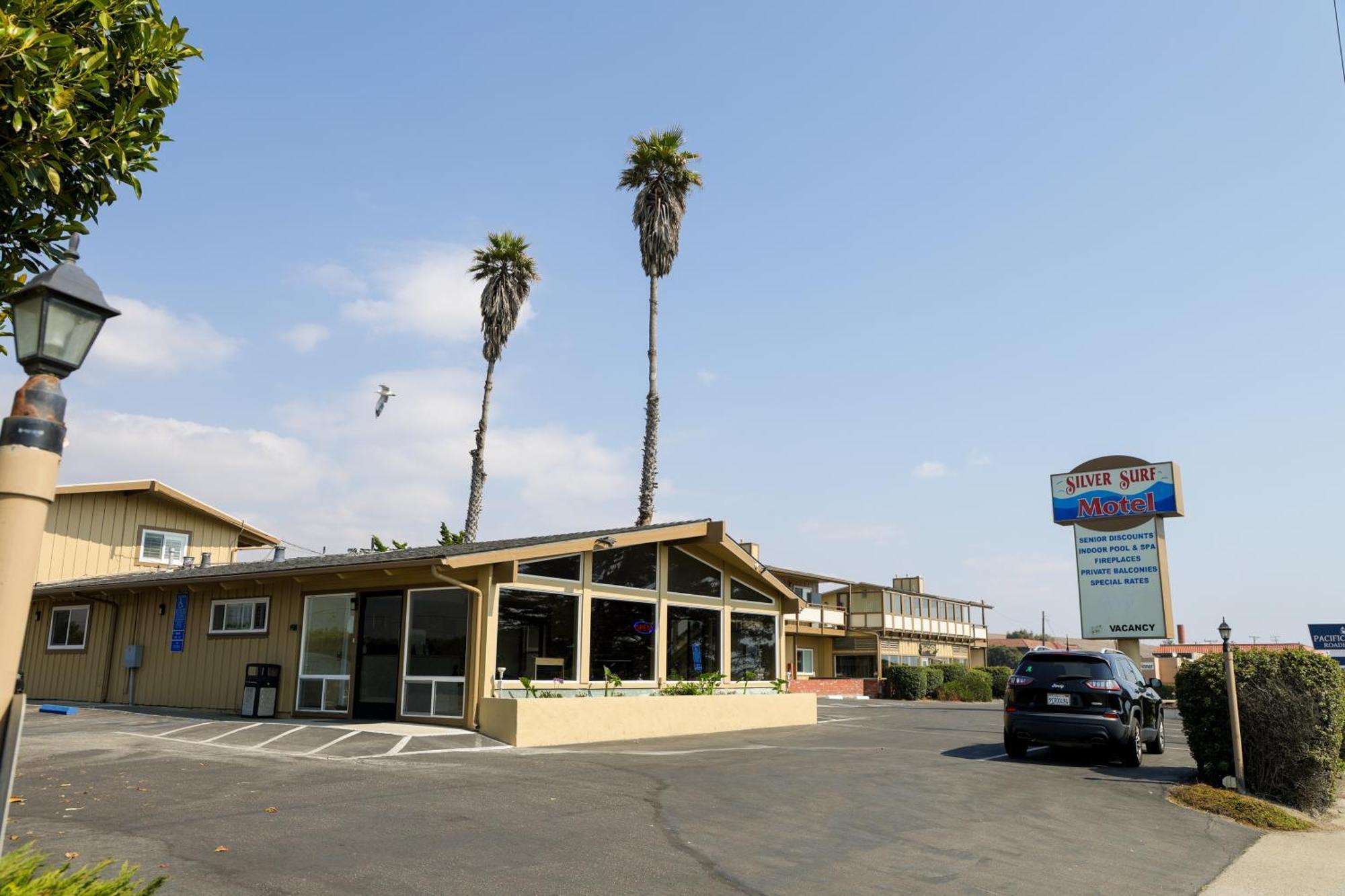 Silver Surf Motel San Simeon Eksteriør bilde